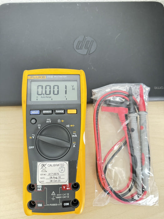 FLUKE 77-IV MULTIMETER W / LEAD SET - FREE SHIPPING (TESTED)