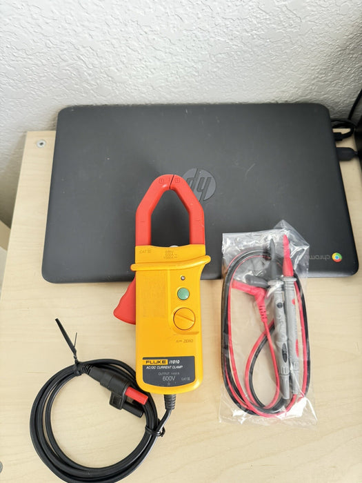 Fluke I1010 AC/DC Current Clamp W/ Leads - SHIPS FAST