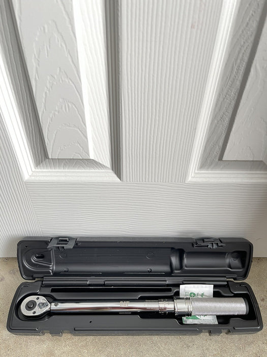 CAT Micrometer 3/8" Dr. Torque Wrench 9U-5020 with Case 20-100 FT LB