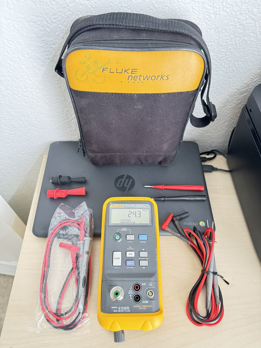 FLUKE 719-100G PRESSURE CALIBRATOR W/ BAG & LEADS - FREE SHIPPING