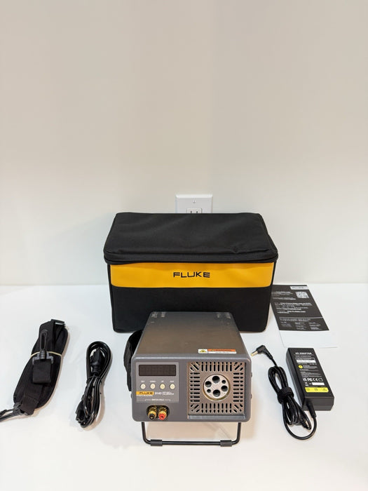 FLUKE 9140 DRY-WELL CALIBRATOR W/BAG & CHARGER (TESTED) SHIPS FAST