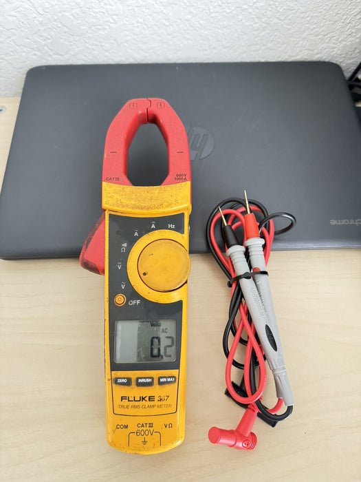 FLUKE 337 TRUE RMS AC/DC CLAMP METER W /LEADS - SHIPS FAST
