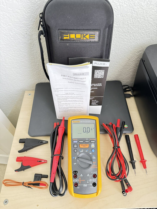 Fluke 1587 FC INSULATION MULTIMETER W/ BAG & LEADS - SHIPS FAST