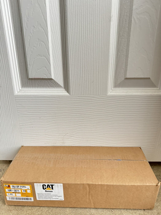CAT 10R-3071 DIESEL INJECTOR (NEW IN BOX) - FREE SHIPPING