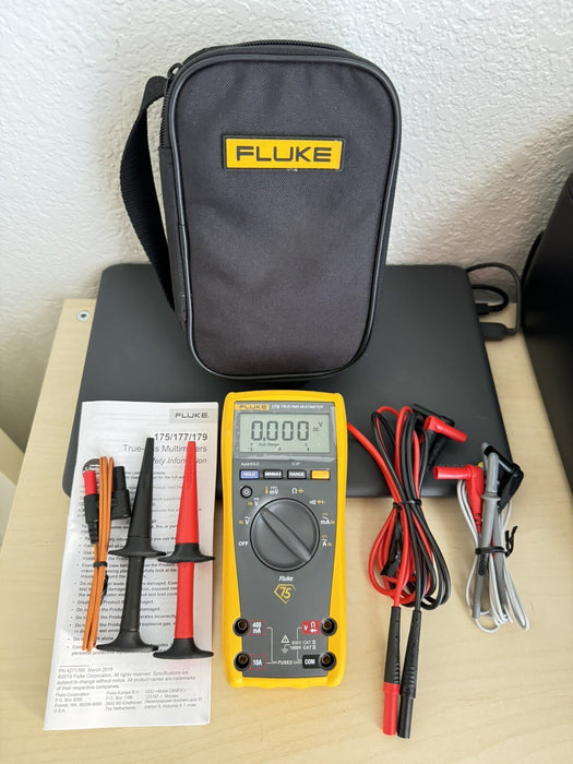 Fluke 179/EDA2 True RMS Digital Multimeter & Accessory Combo Kit