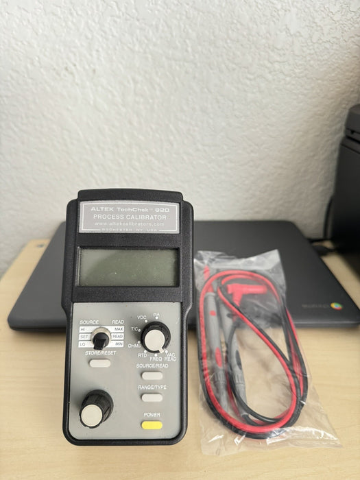 ALTEK 820 PROCESS CALIBRATOR W/LEAD SET - FREE SHIPPING (TESTED)