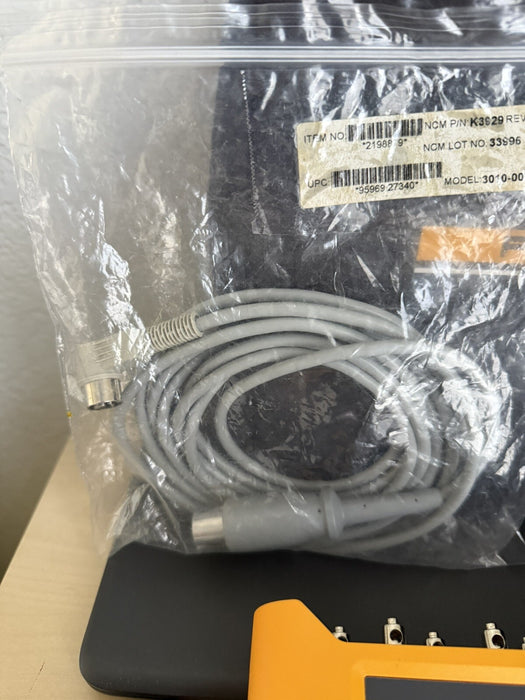 FLUKE BIOMEDICAL PROSIM 2 VITAL SIGNS SIMULATOR W/ ACCESSORIES - FREE SHIPPING