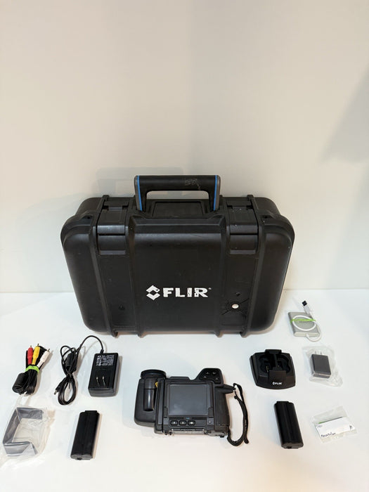 FLIR T420 THERMAL IMAGING CAMERA W/ CHARGER & BATTERIES - FREE SHIPPING (TESTED)