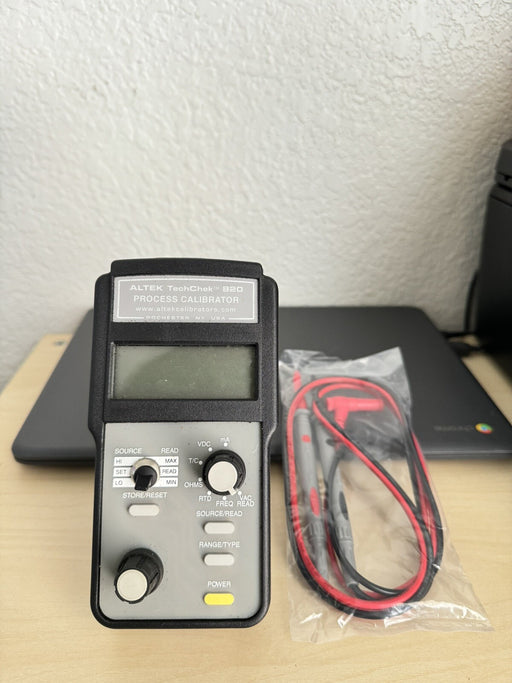 ALTEK 820 PROCESS CALIBRATOR W/LEAD SET - FREE SHIPPING (TESTED)