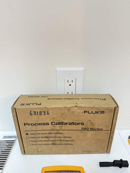 FLUKE 724 TEMPERATURE CALIBRATOR METER / NEW SEALED - FREE SHIPPING (TESTED) NEW
