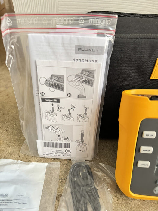 FLUKE 1738/EUS/WWG POWER LOGGER KIT 3 PHASE W/ BAG/FREE SHIPPING/GOOD CONDITION