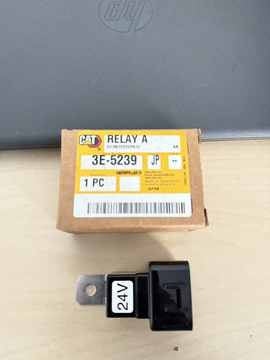 CAT 3E-5239: 24 VOLTS CONNECTOR PLUG RELAY (GENUINE OEM) NEW