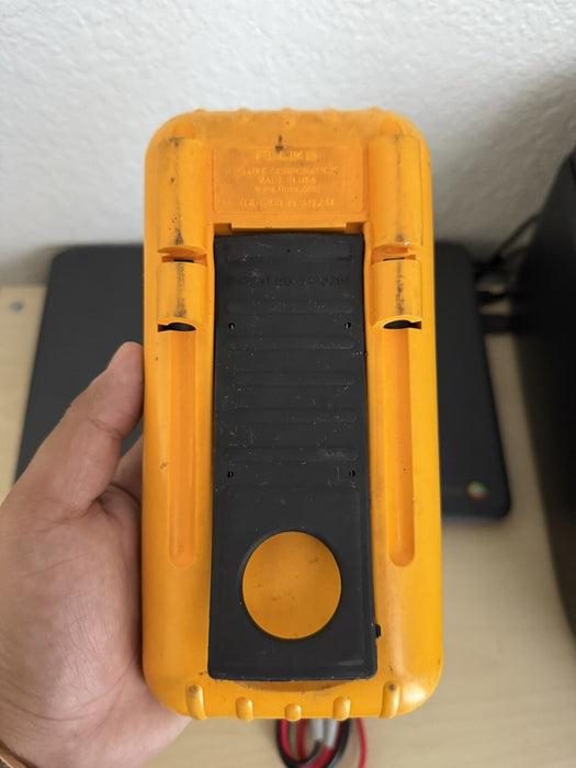 FLUKE 87 III TRUE RMS DIGITAL MULTIMETER W/ LEADS - SHIPS FAST (GOOD CONDITION)