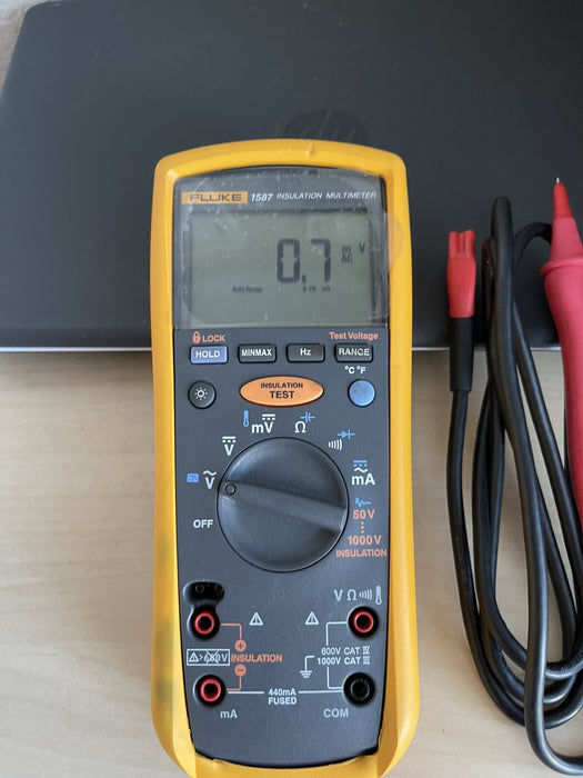 Fluke 1587 Digital Insulation Multimeter - 1000V Pre-Owned ,Mint Condition.