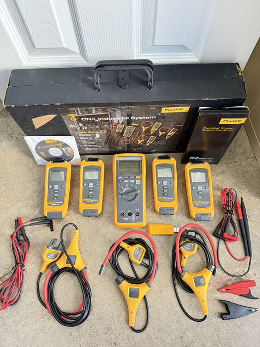 Fluke 3000 FC IND Wireless True-RMS Digital Multimeter Industrial Kit
