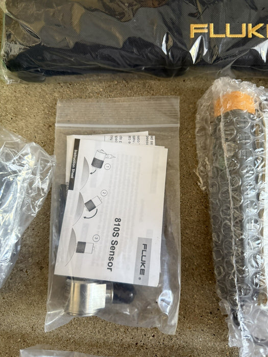 FLUKE 810 VIBRATION TESTER W /TACHOMETER & TRIAXIAL ACCELEROMETER/FREE SHIPPING