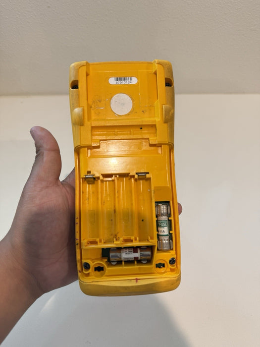 FLUKE 189 TRUE RMS MULTIMETER (PARTS ONLY)  FOR PARTS - SHIPS FAST