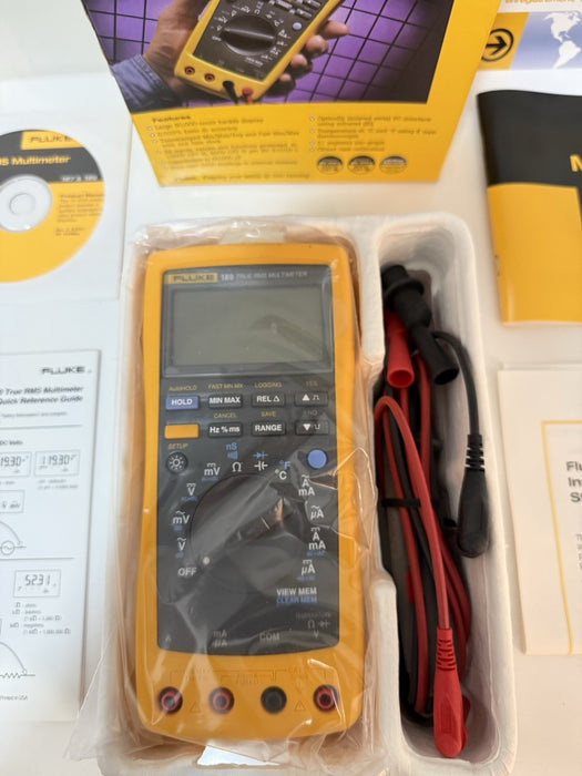 FLUKE 189 TRUE RMS MULTIMETER (NEW FACTORY SEALED) SUPER RARE - NEW & SHIPS FREE
