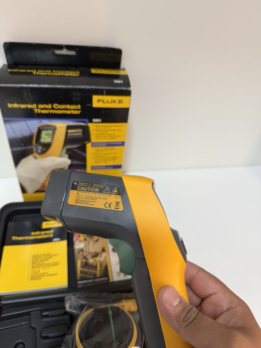 FLUKE 561 INFRARED & CONTACT THERMOMETER (NEW SEALED) SHIPS FAST