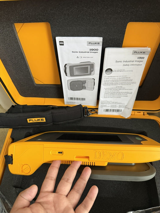 FLUKE ii900 INDUSTRIAL ACOUSTIC IMAGER W/BATTERIE & CHARGER-FREE SHIPPING