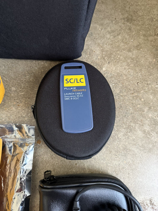 FLUKE NETWORKS VERSIV OPTIFIBER PRO OTDR KIT W/ QUAD OTDR MODULE & ACCESSORIES