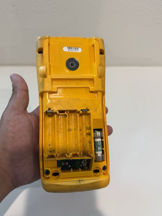 FLUKE 187 TRUE RMS MULTIMETER (PARTS ONLY) FOR PARTS - SHIPS FAST