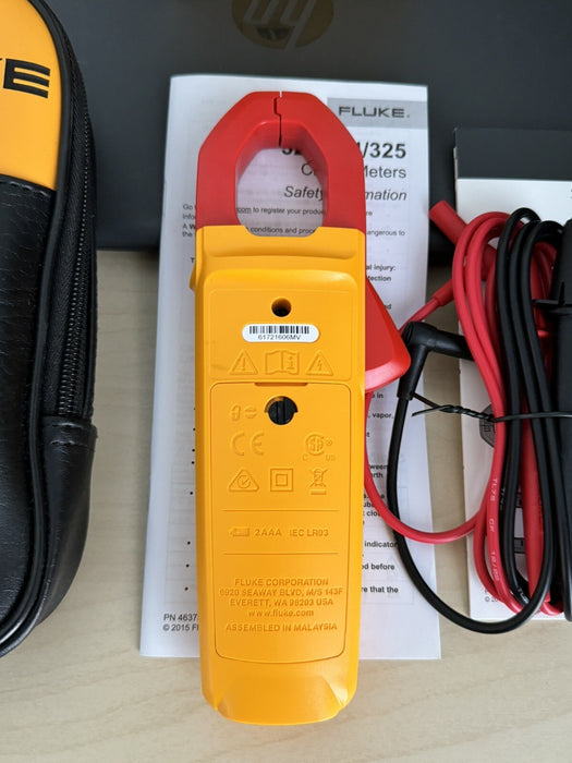 Fluke 325 True RMS DC AC Current and Voltage Tester Capacitance Clamp (NEW)