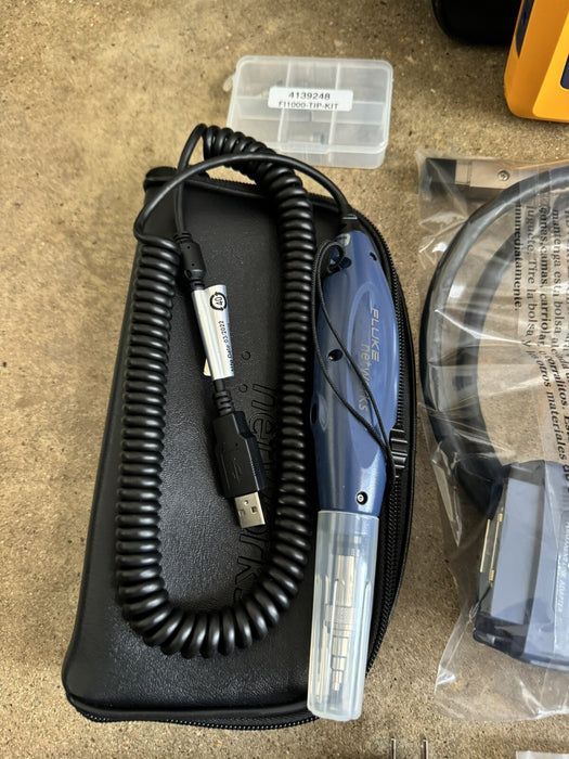 FLUKE DSX2-5000 CABLE ANALYZER KIT (CALIBRATED 2024) FREE SHIPPING / SHIPS FAST