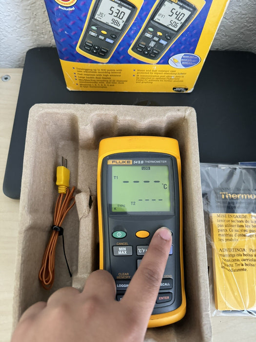 Fluke 54 II b 54-II 54II 2 Channel Thermocouple Thermometer - FREE SHIPPING