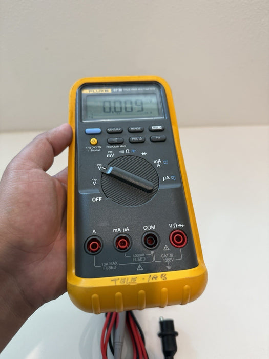 FLUKE 87 III TRUE RMS MULTIMETER W/LEADS & CLIPS - SHIPS FAST