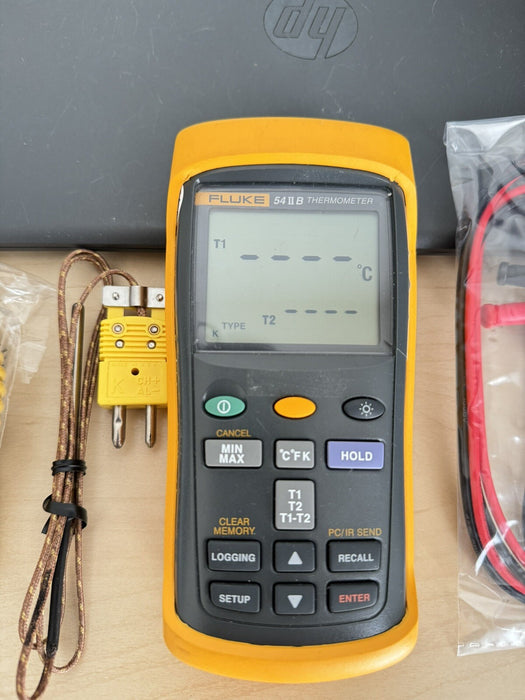 FLUKE 54 IIB 2 CHANNEL THERMOCOUPLE THERMOMETER W/PROBES -FREE SHIPPING (TESTED)