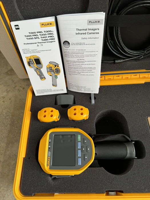 FLUKE TI480PRO IR CAMERA 60HZ, 640 X 480 , 2 BATTERIES W/ CHARGE & CASE / NEW