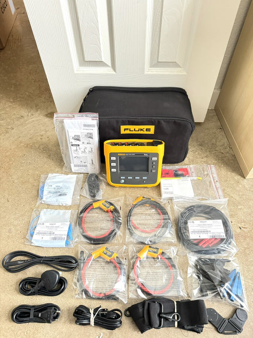 FLUKE 1738/EUS/WWG POWER LOGGER KIT 3 PHASE W/ BAG/FREE SHIPPING/GOOD CONDITION