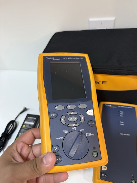 FLUKE NETWORKS DTX-1800 DTX CABLE ANALYZER & DTX-REMOTE (TESTED) - FREE SHIPPING
