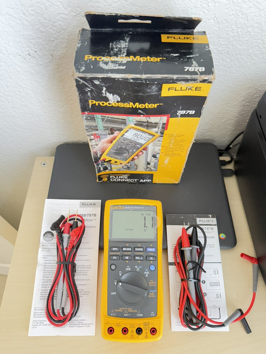 FLUKE 787B PROCESSMETER W/ ACCESSORIES & LEADS - FREE SHIPPING