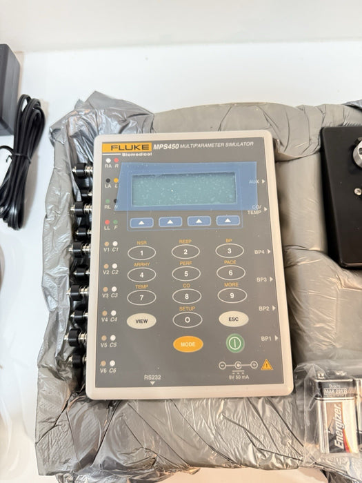 FLUKE MPS450 MULTIPARAMETER SIMULATOR (NEW FACTORY SEALED)  RARE TO FIND NEW