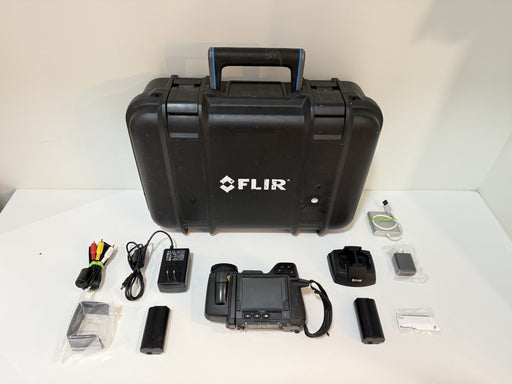 FLIR T420 THERMAL IMAGING CAMERA W/ CHARGER & BATTERIES - FREE SHIPPING (TESTED)