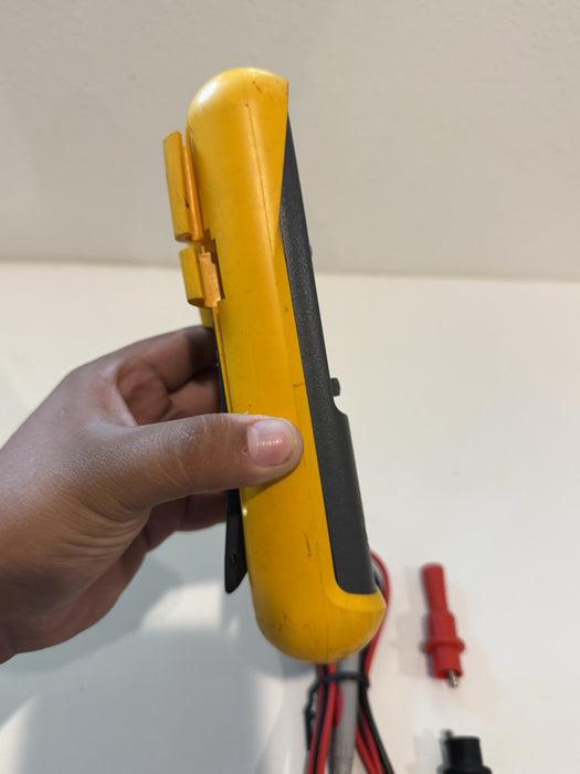FLUKE 87 III TRUE RMS MULTIMETER W/LEADS & CLIPS - SHIPS FAST (CALIBRATED 2027)