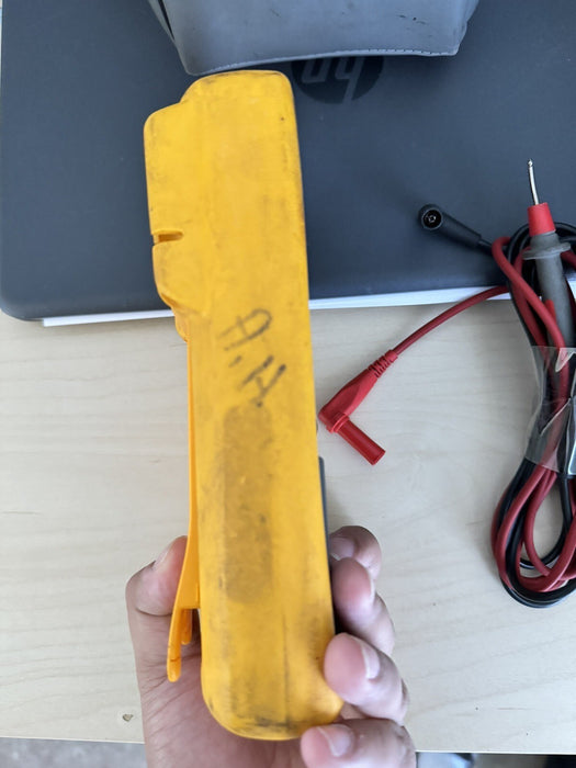 Fluke 83 III Multimeter W/ LEADS & CASE (SHIPS FAST)