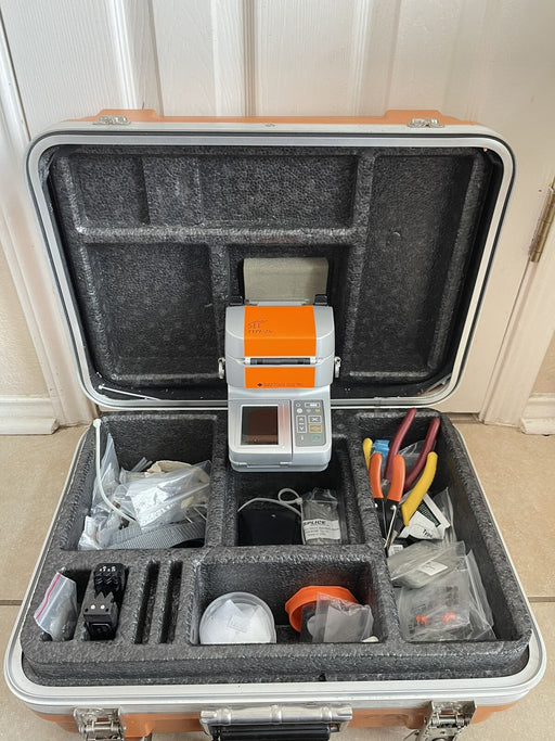 Sumitomo Type 25e fusion splicer with case and accessories