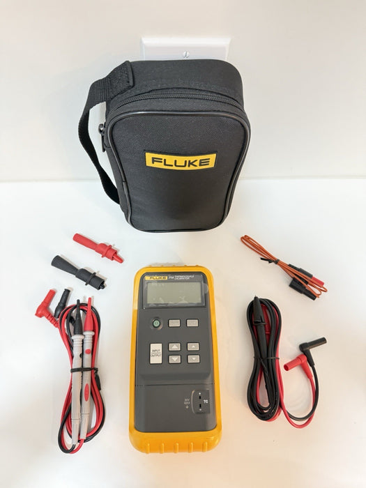 FLUKE 714 THERMOCOUPLE TEMPERATURE CALIBRATOR W/ ACCESSORIES - NEW