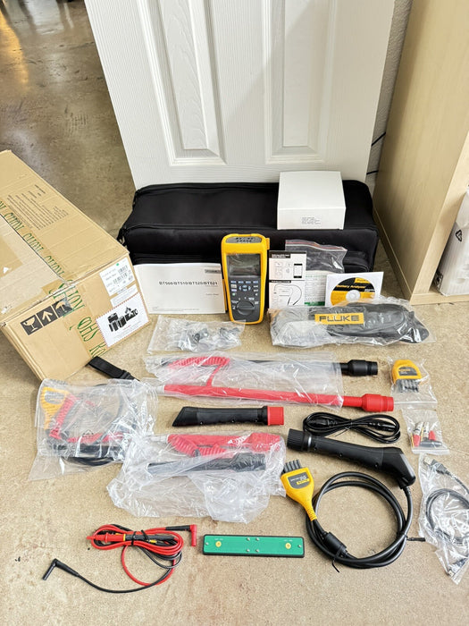 FLUKE BT520 BATTERY ANALYZER KIT / NEW SEALED - FREE SHIPPING