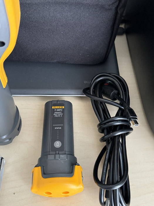 FLUKE TIR125 THERMAL IMAGER 9HZ W/ACCESSORIES - FREE SHIPPING