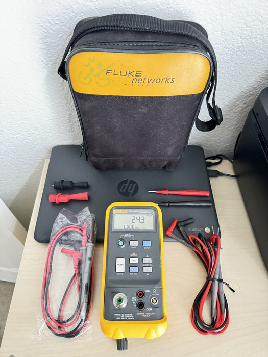FLUKE 719-100G PRESSURE CALIBRATOR W/ BAG & LEADS - FREE SHIPPING