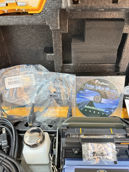 FUJIKURA 70S+ FUSION SPLICER KIT W/CT50 CLEAVER (NEW SEALED) FREE SHIPPING