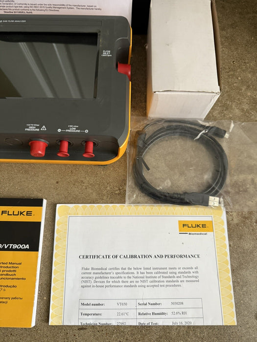 FLUKE VT650 GAS FLOW ANALYZER W/ CHARGER & BAG - & FREE SHIPPING