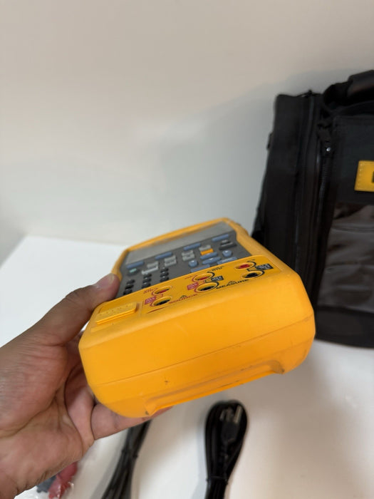 FLUKE 754 DOCUMENTING PROCESS CALIBRATOR W/ ACCESSORIES (TESTED) FREE SHIPPING