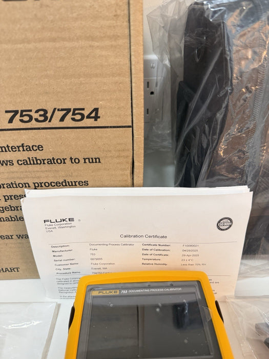 FLUKE 753 DOCUMENTING PROCESS CALIBRATOR (NEW FACTORY SEALED) CALIBRATED 2025