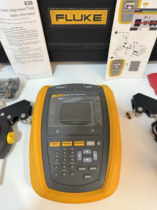 FLUKE 830 LASER ALIGNMENT TOOL W/ ACCESSORIES (TESTED) FREE SHIPPING -SHIPS FAST