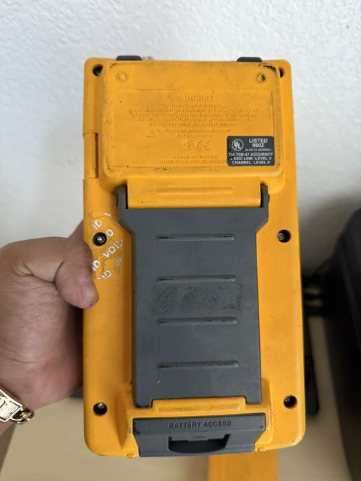 FLUKE DSP-100 LAN CABLEMETER W/ DSP-R REMOTE & CHARGER - SHIPS FAST